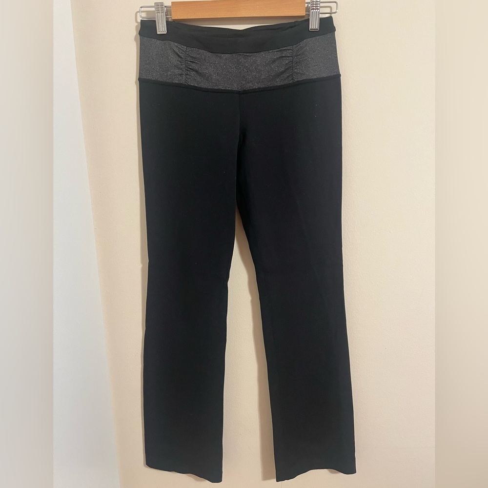 Lululemon Athletica Black Flare Pants with Gray Waistband
